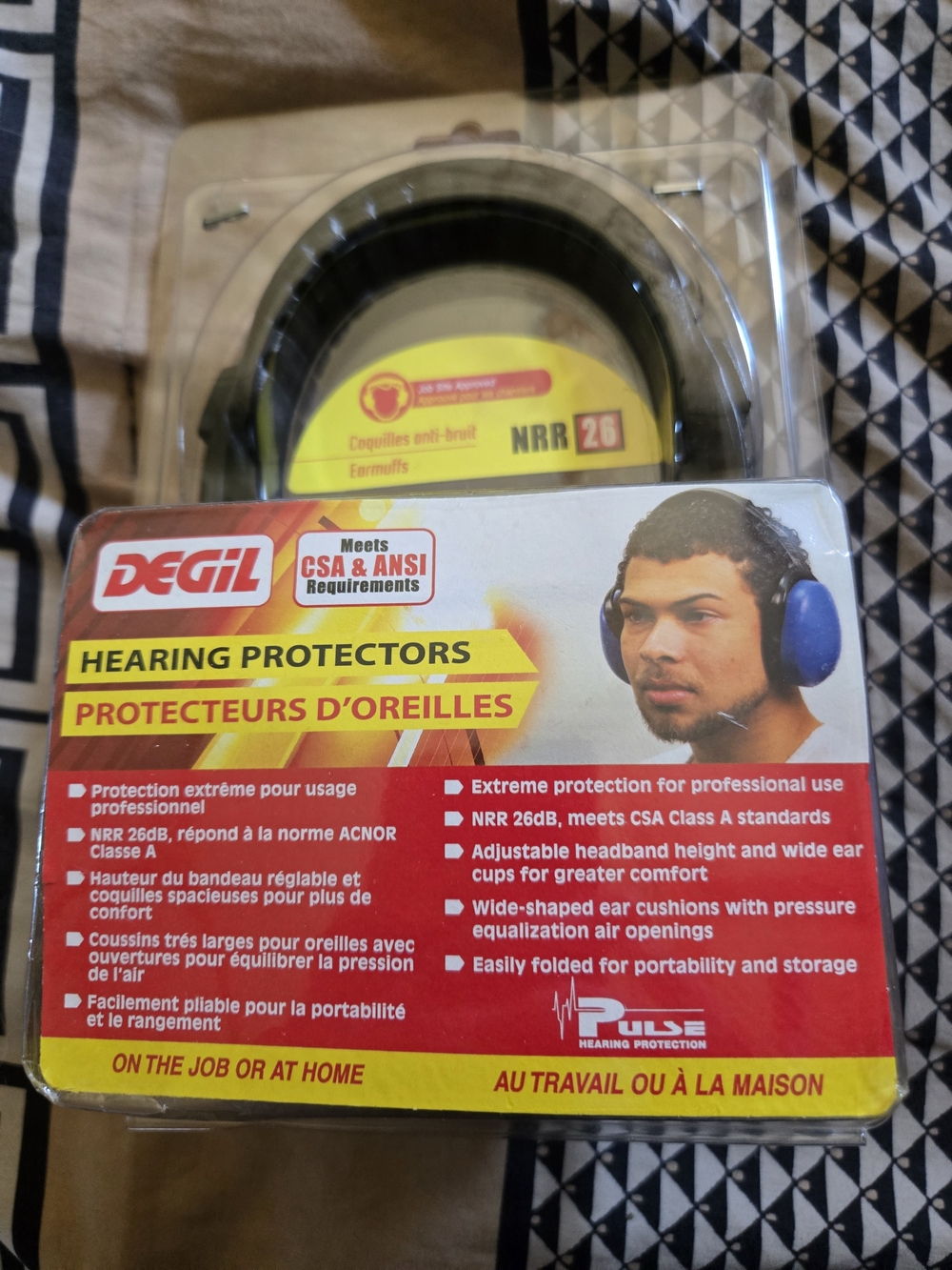 DEGIL Blue and Black Hearing Protectors - NRR 26